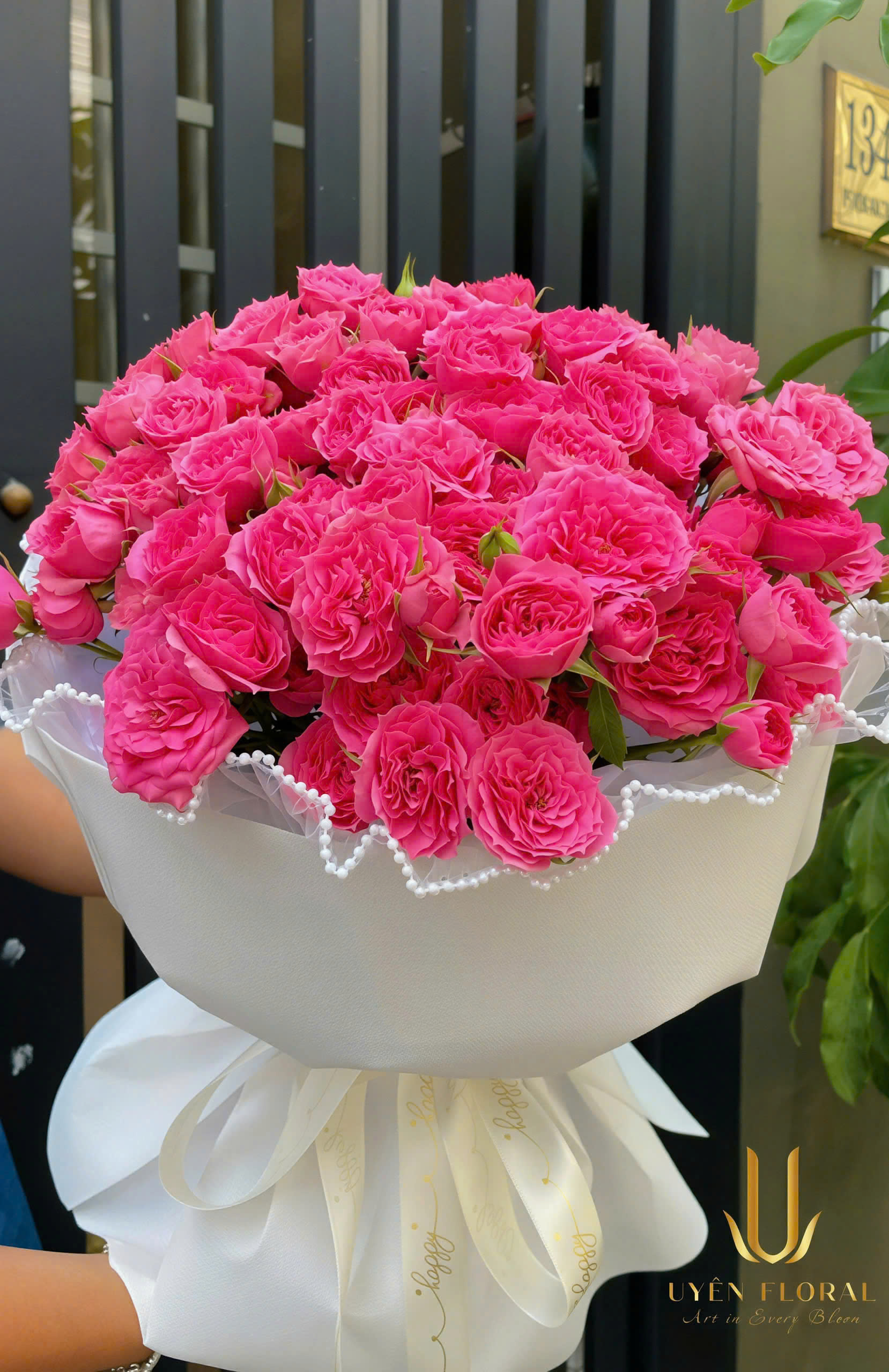 Giỏ hoa khai trương Uyên Floral